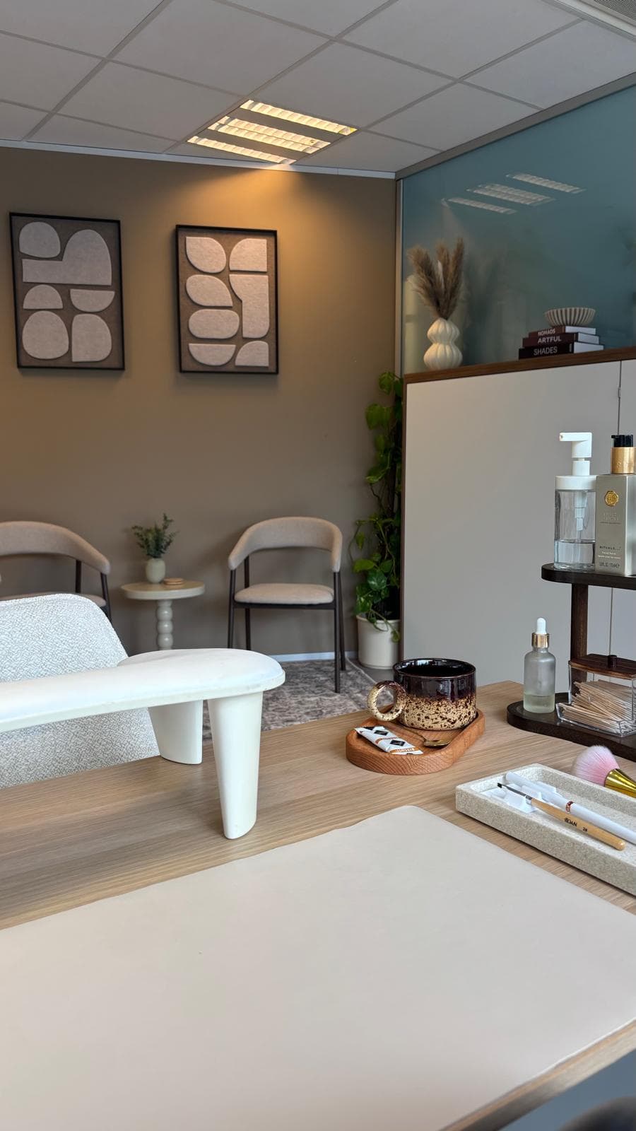 De studio van Daph's Nailroom in Zoetermeer